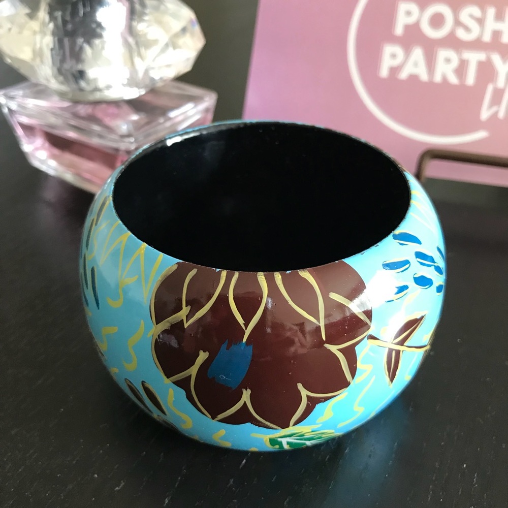 Beautiful Blue Bangle - Picture 2 of 6